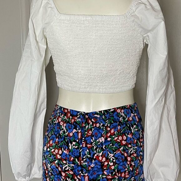 Cotton On puffy sleeve white cropped blouse size M (read description) - Picture 3 of 7